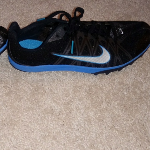 Nike Cleats - Picture 2 of 4
